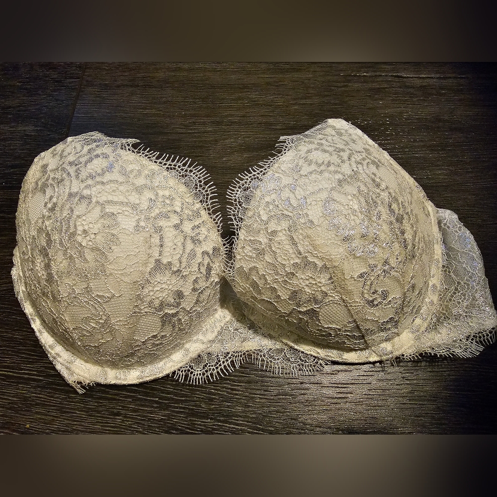 Victoria's Secret 32D Dream Angels Bra
